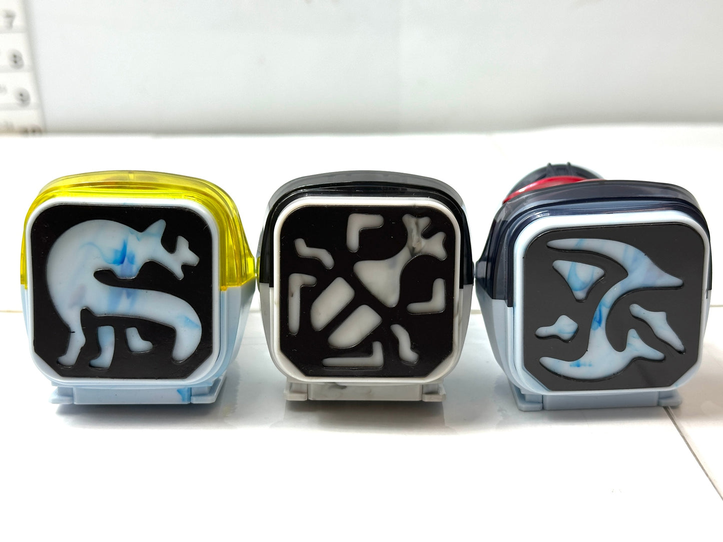バンダイ 仮面ライダーリバイス DXバイスタンプバー 2個 ジャッカル/プテラ/カブトバイスタンプ まとめセット 12/29