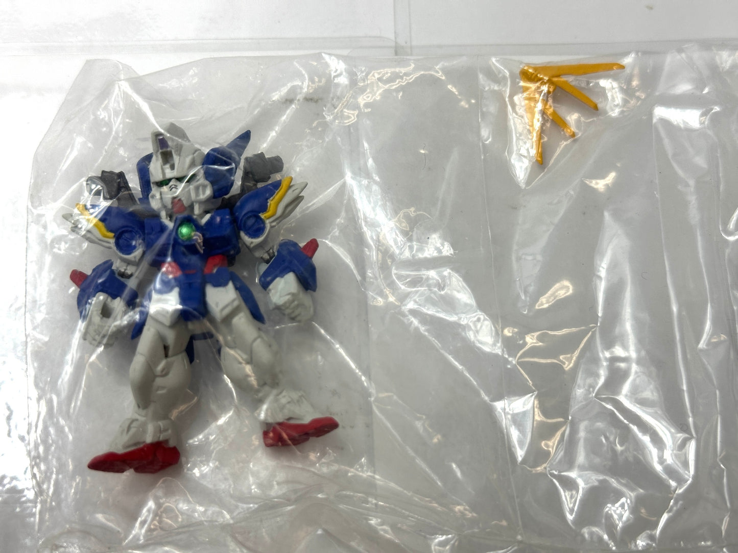 内装未開封品 FW GUNDAM CONVERGE ♯11 182 ウイングガンダムゼロ(EW版) BANDAI ガンダムコンバージ 9/10