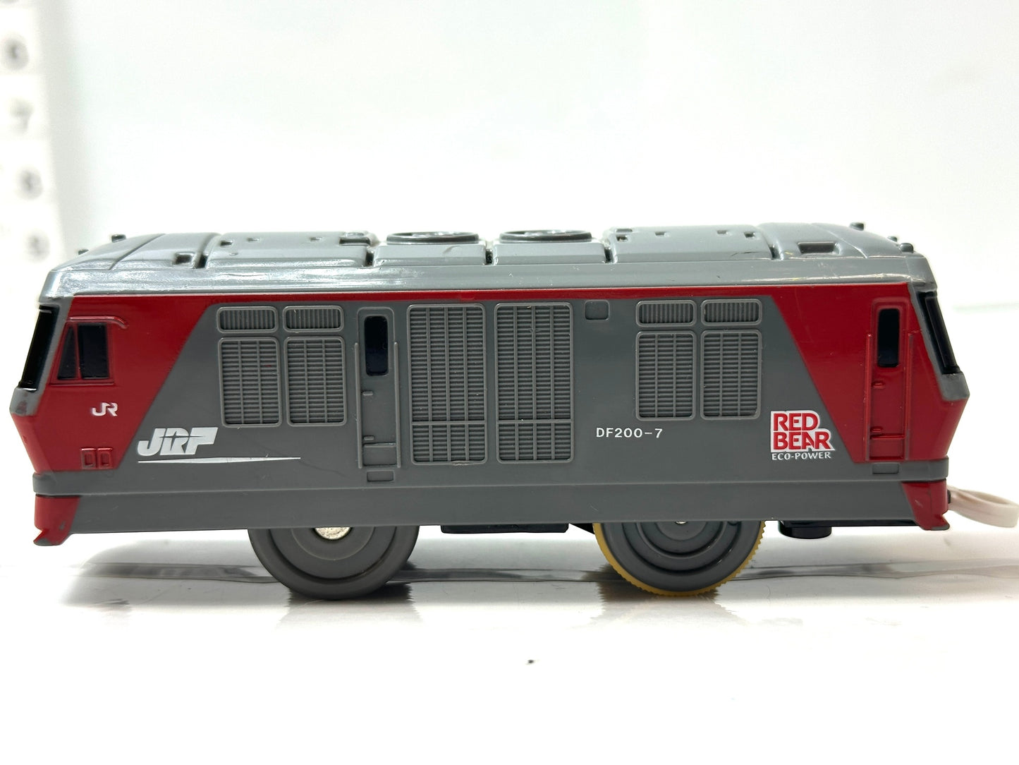 タカラトミー 動作未確認 ジャンク扱い プラレール 絶版品 S-27 DF200 レッドベア 動力車1両 9/22