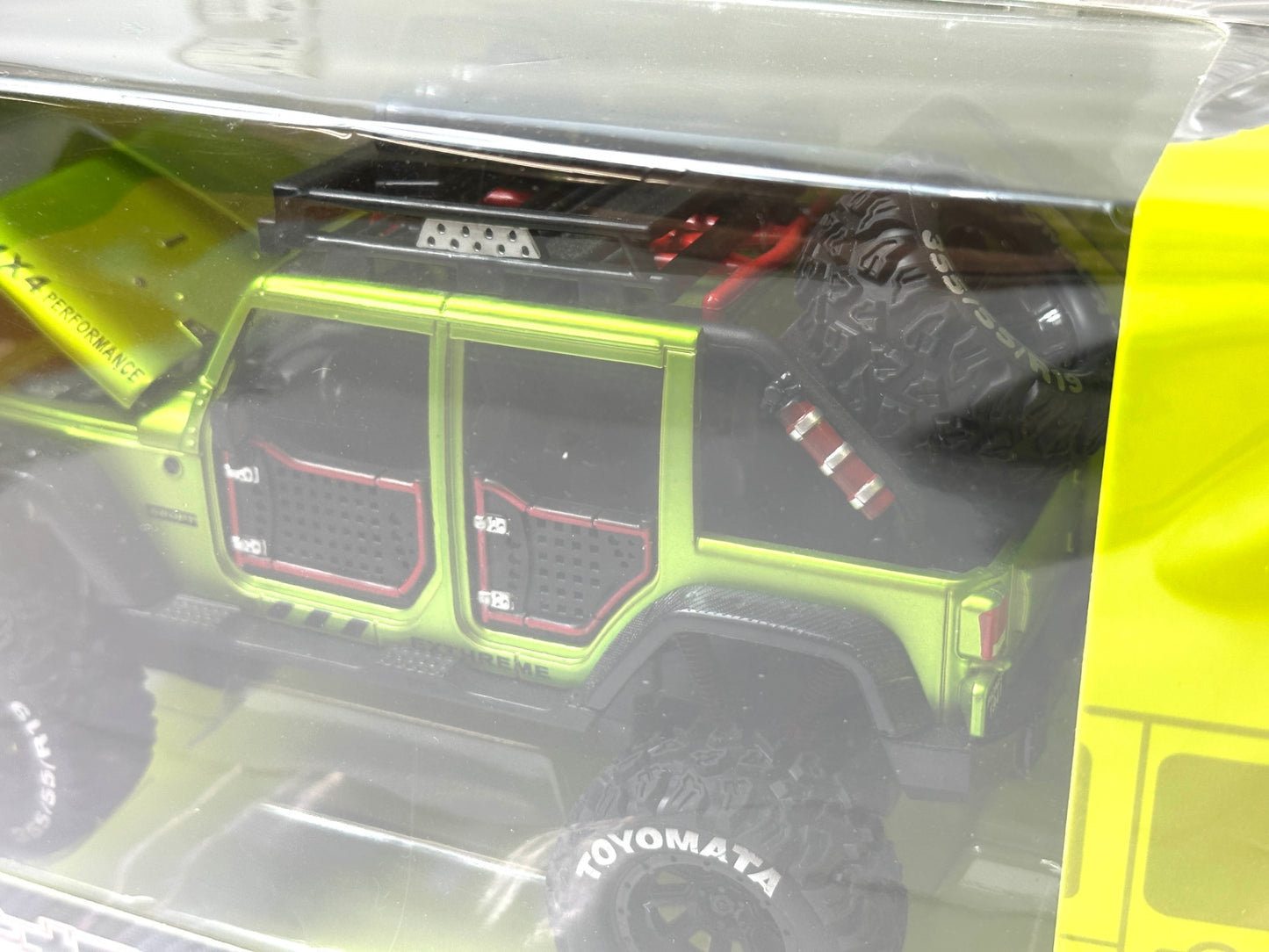 ダイキャストオフロード SUV 1/24 衝撃で開く!光る!音が鳴る! トーシン産業 8/7