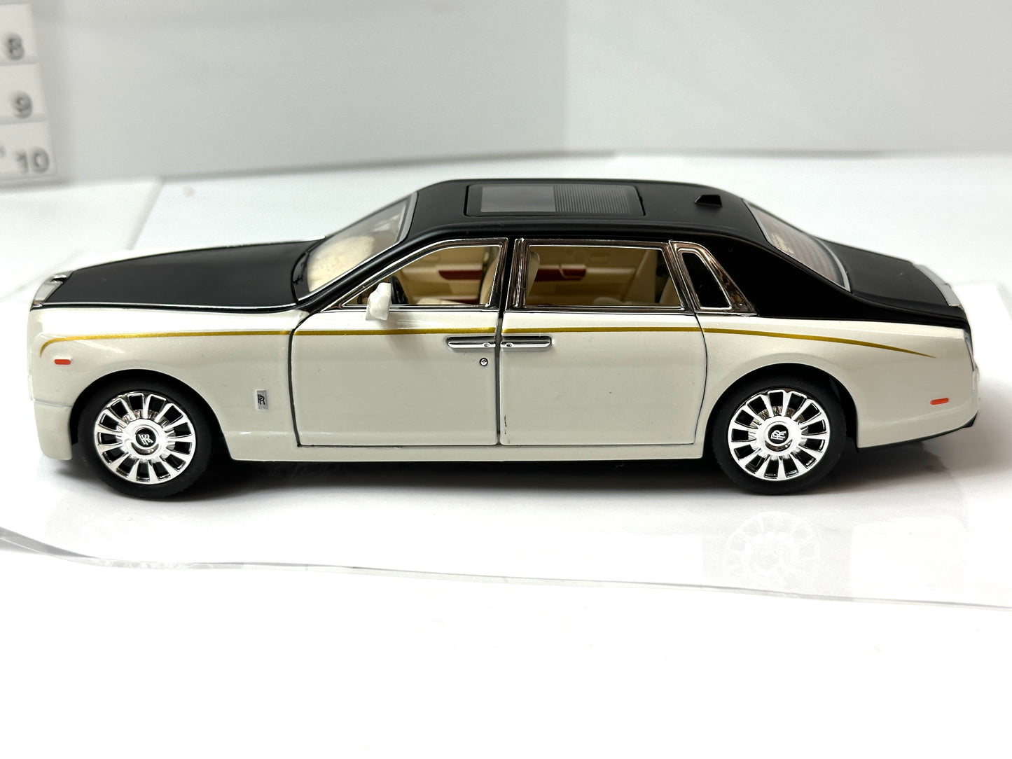 CHE ZHI 1/24 ロールス・ロイス ファントム ダイキャストモデル ミニカー 8/7