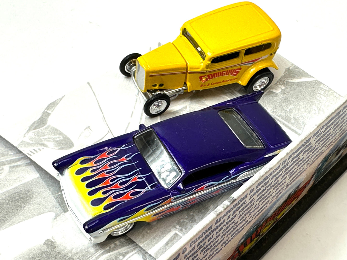 ホットウィール 1/64 GOOD GUYS ’57 CHEVY '32 FORD Hot Wheels 100% ミニカー 10/3
