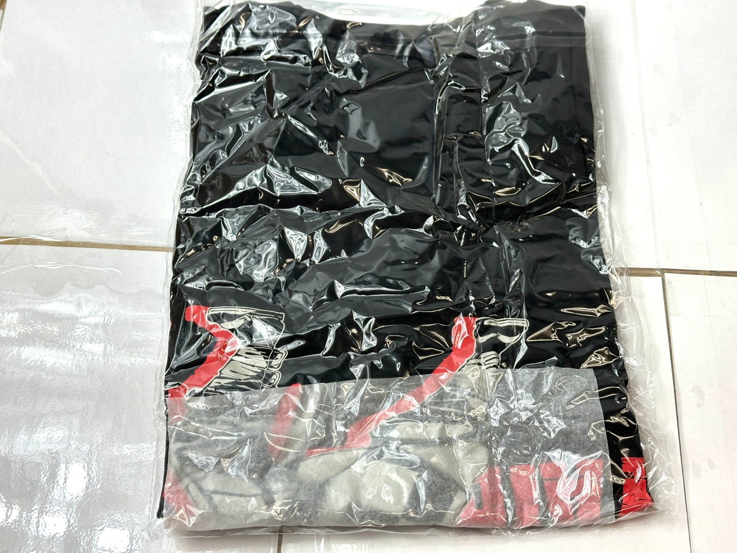 鬼滅の刃 ボトルTシャツ 竈門炭治郎 黒 フリーサイズ 12/8
