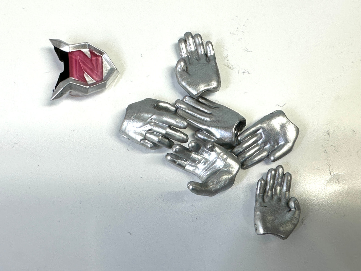 現状品 バンダイ S.H.Figuarts ウルトラマンゼット アルファエッジ フィギュア 交換用手首パーツ 6/18