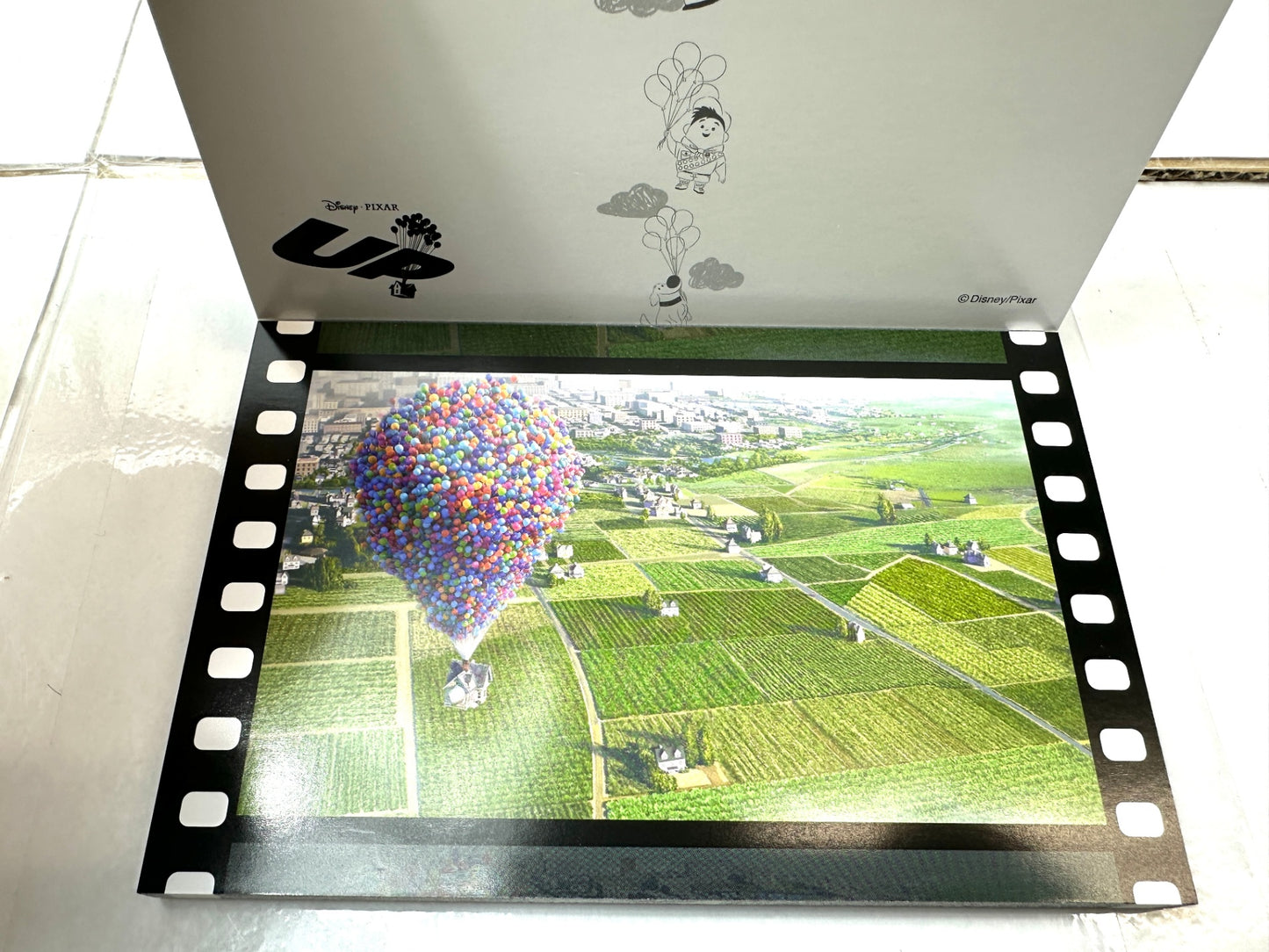 Happyくじ PIXAR ピクサー ポストカードブック 3種セット モンスターズ・インク(未開封) カールじいさんの空飛ぶ家 2分の1の魔法 ONWARD 12/15