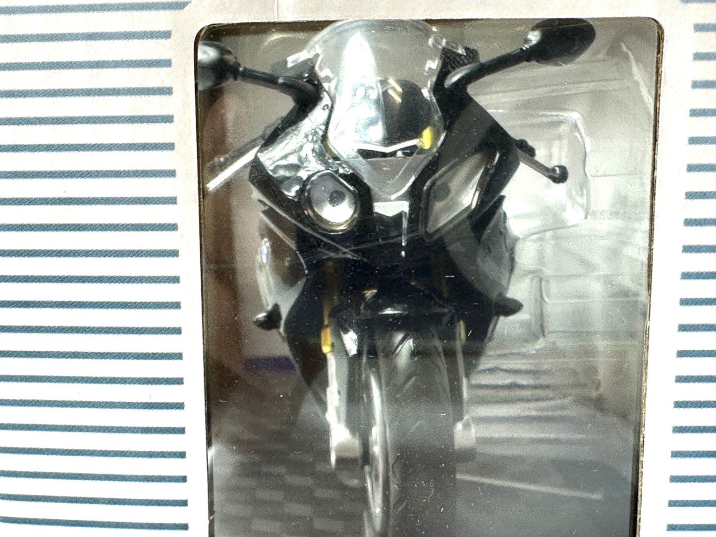 童友社 ダイキャストモーターサイクル 1/12 BMW S1000 RR 黒 完成品 8/7