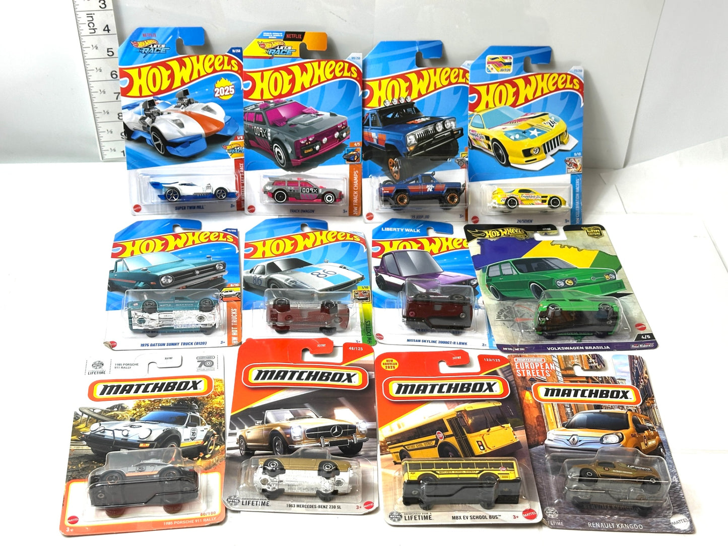 ミニカー12個セット Hotwheels ホットウィール MATCHBOX マッチボックス まとめ売り 10/3