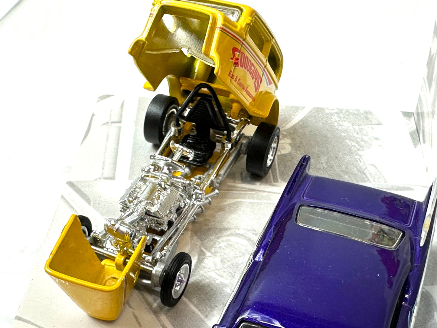 ホットウィール 1/64 GOOD GUYS ’57 CHEVY '32 FORD Hot Wheels 100% ミニカー 10/3
