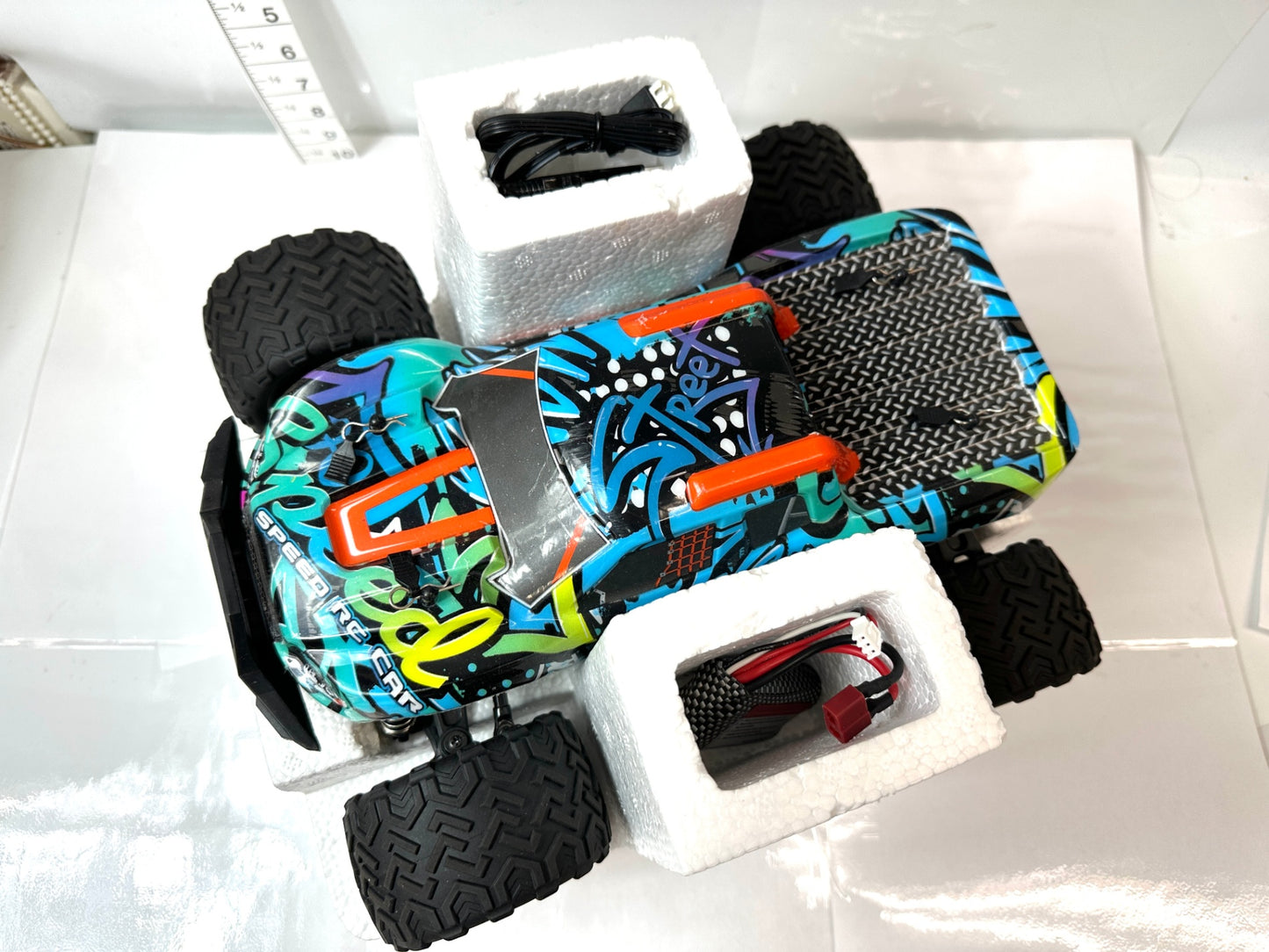 動作未確認 DEERC ラジコンカー オフロード ブラシレスモーター 4WD 001E RCカー 8/12