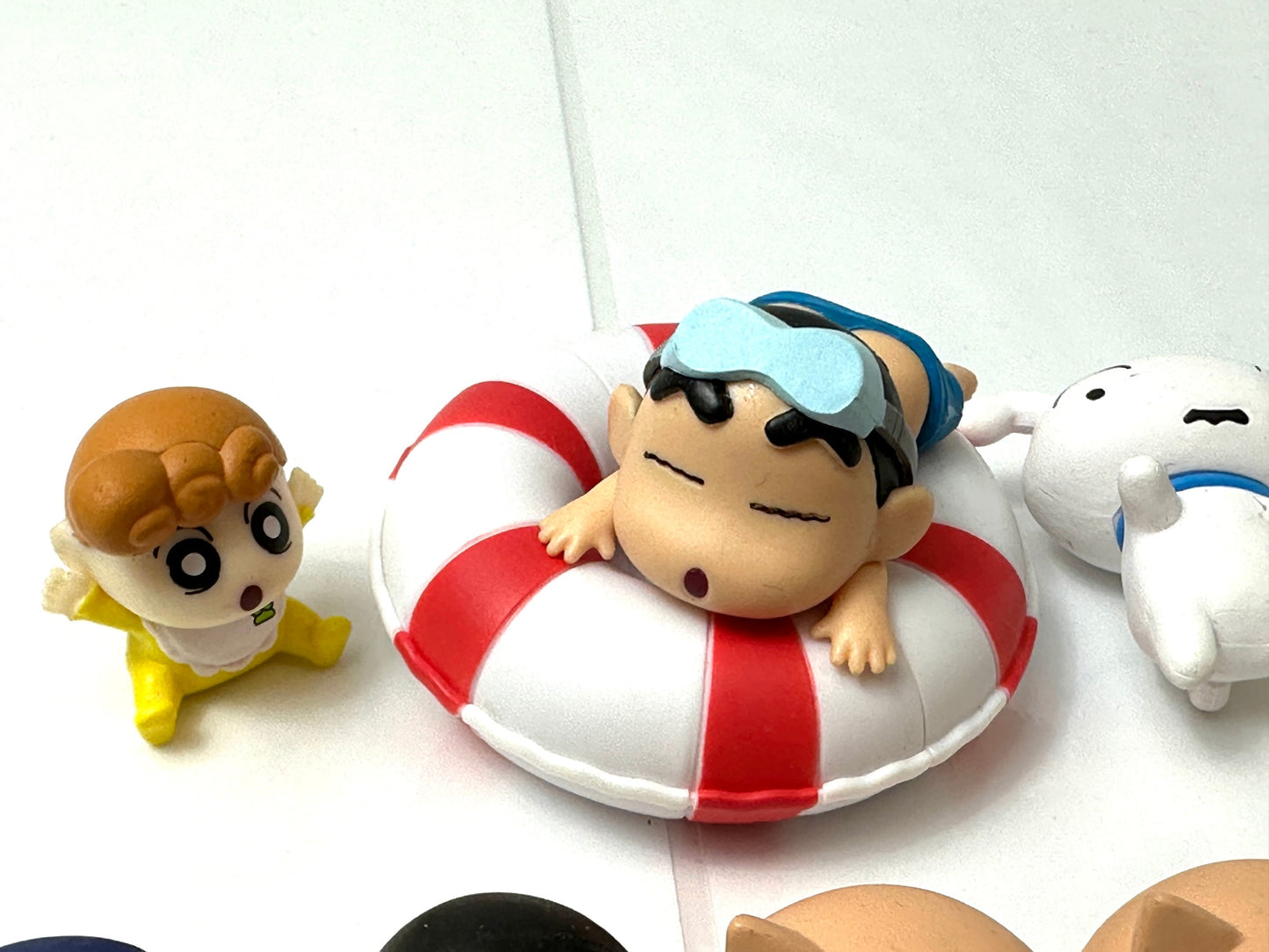 未開封含む現状品 クレヨンしんちゃん フィギュア まとめセット まちぼうけ カプキャラ おやすみ隊 野原みさえ 園長先生 ひろし 他 9/18