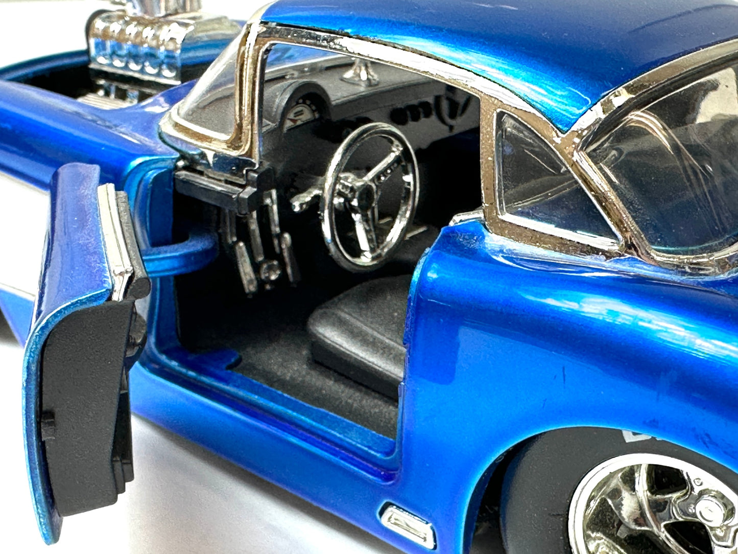 ジャダトイズ 1/24 1957 シボレーコルベット ミニカー ダイキャストモデル アメ車 8/7