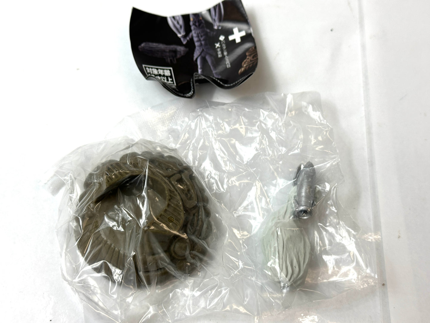 ガシャポンHGX 円谷プロ弐 三条陸セレクション 4個セット ウルトラマン80 バルタン星人6代目宇宙船×差し替え腕 ウルトラQ パゴス×2 10/23