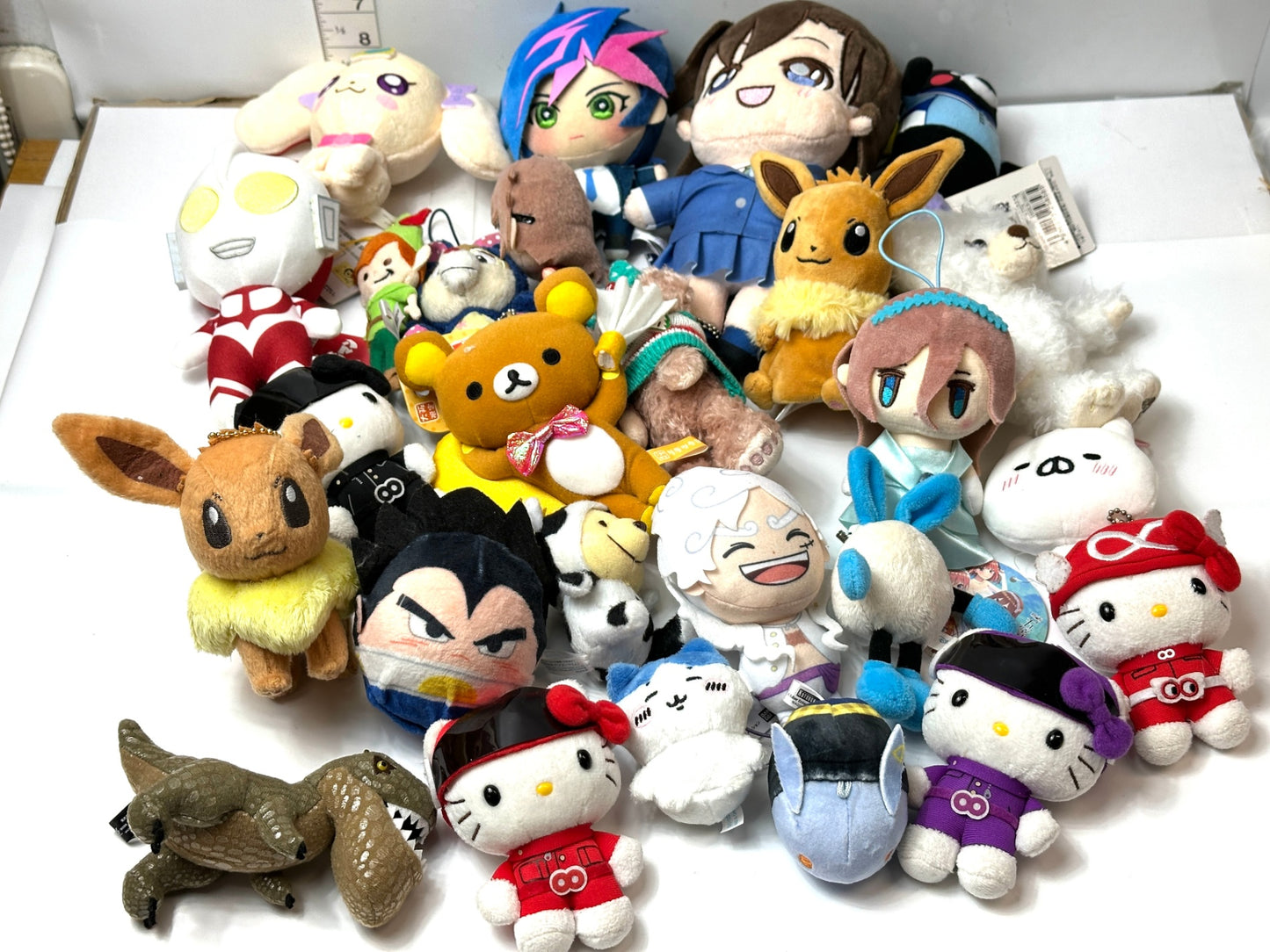 現状品 ぬいぐるみ マスコット まとめセット エイトレンジャー ハローキティ ポケモン イーブイ 藤木遊作 ラテ 他 2/2