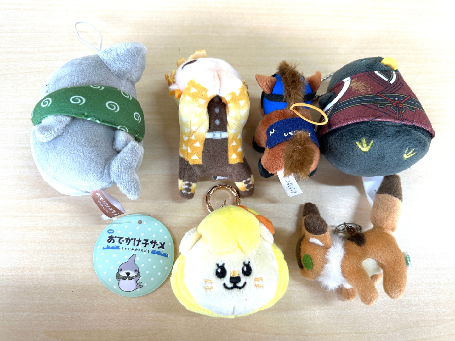 新品・中古 混在 アニメキャラ ぬいぐるみマスコット 40個以上 まとめセット おでかけ子ザメ ウマ娘  ちいかわ ポムポムプリン マイクラ ポケモン 他 5/15