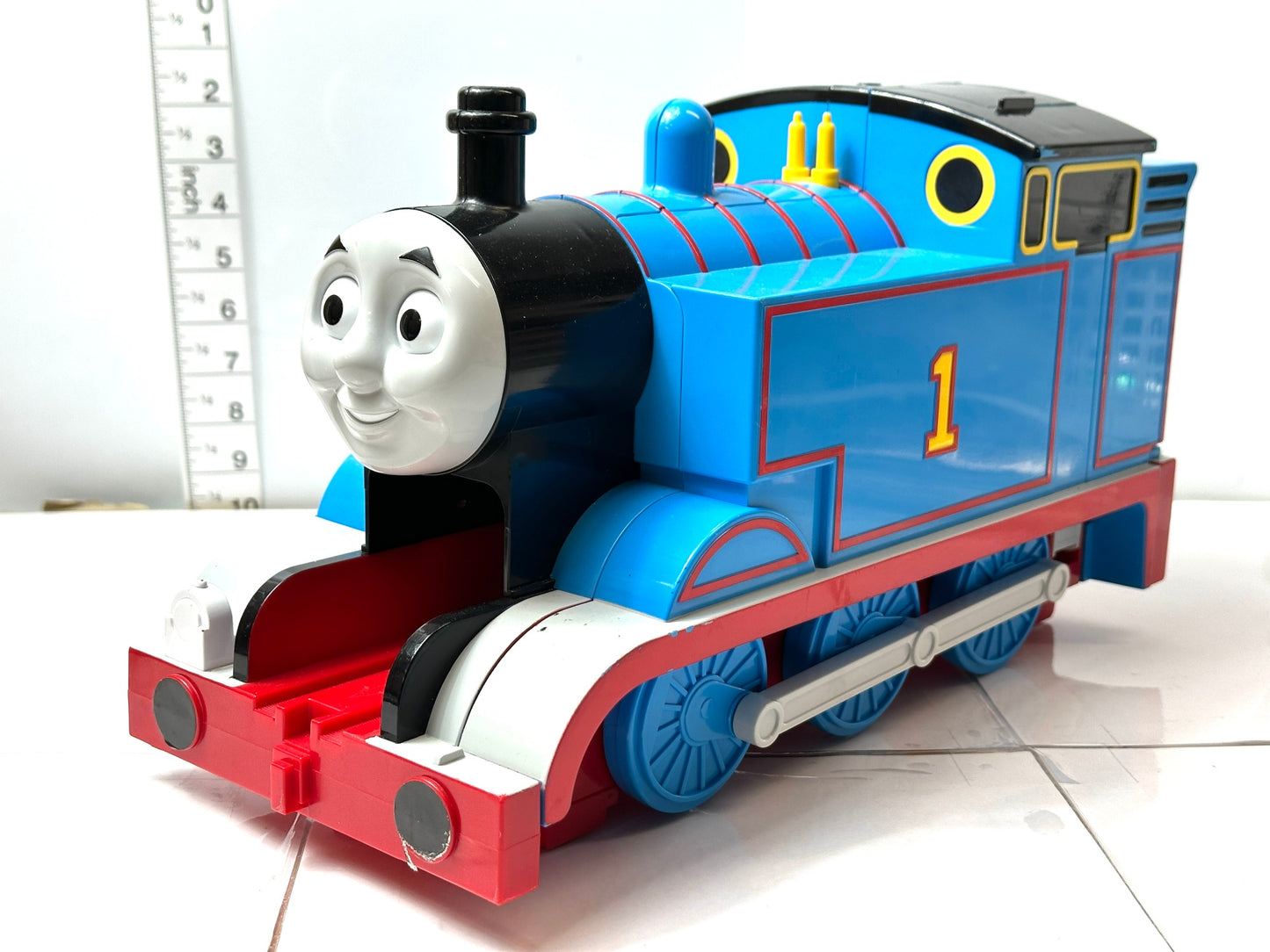 現状品 プラレール あそべるエンジンビッグトーマス 簡易動作確認済み 音が出ます 12/26