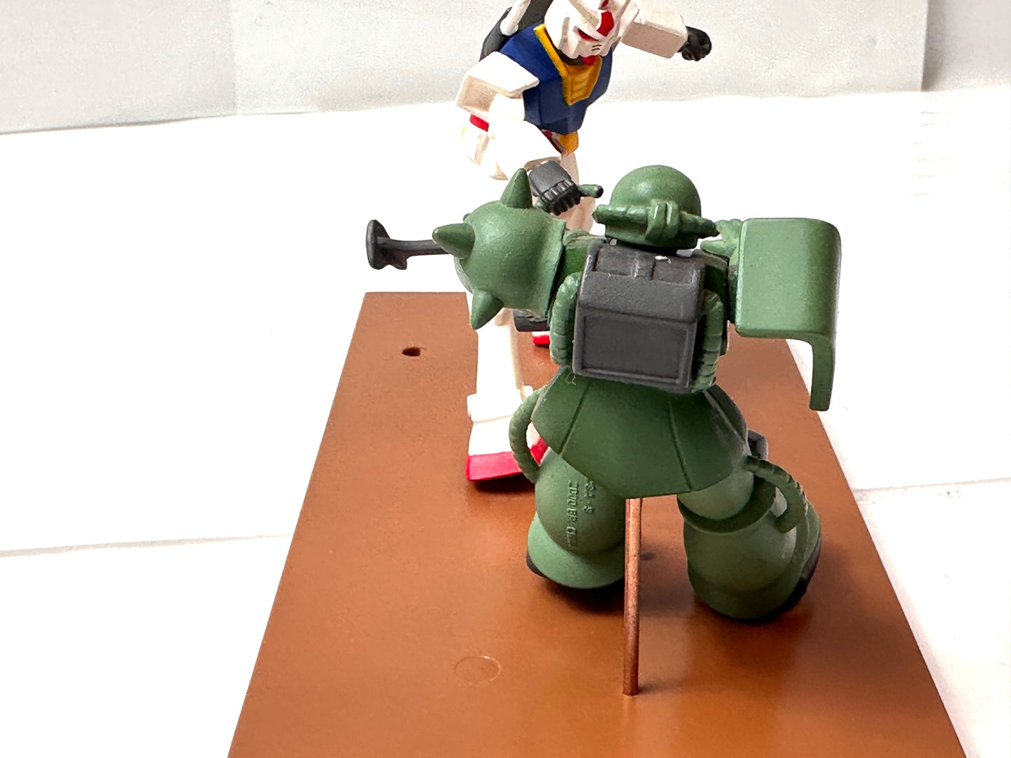 現状品 機動戦士ガンダム DX アグレッシブポーズ フィギュア シャア専用ザクII  ジオラマフィギュア ガンダムVS量産型ザク 11/12