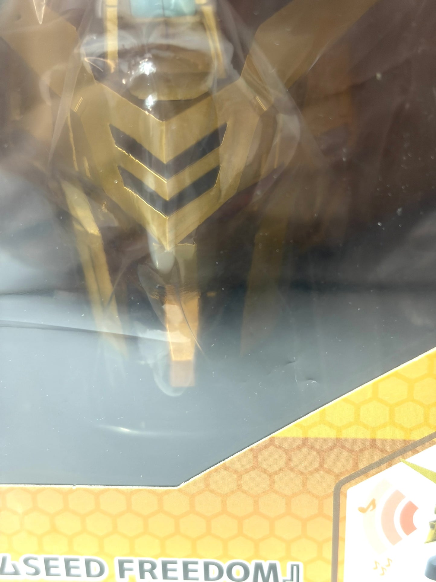 バンプレスト 機動戦士ガンダムSEED FREEDOM アカツキヘッド型スピーカー