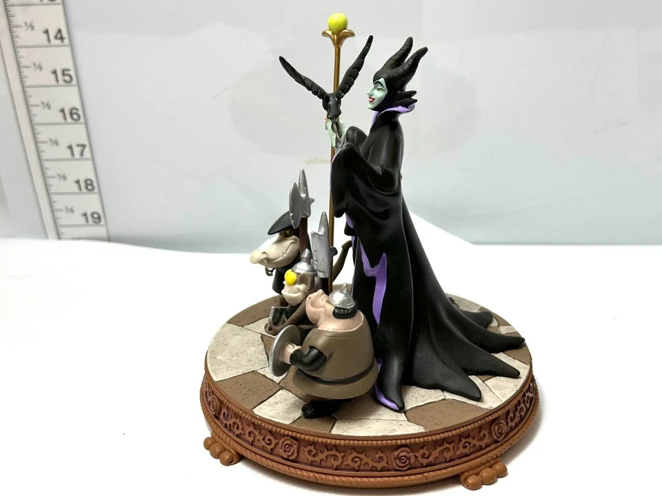 現状品 ディズニーストーリーコレクション 眠れる森の美女 魔女マレフィセント ディズニーストア限定 フィギュア 3/6