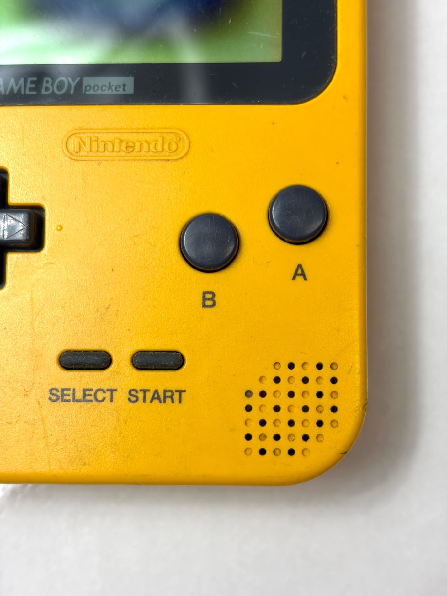 ジャンク　任天堂 ゲームボーイポケット イエロー 本体 MGB-001 Nintendo Game Boy Pocket Yellow