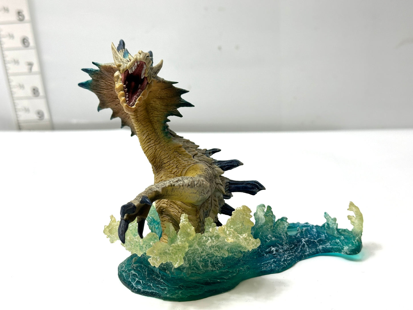 ジャンク 尻尾欠品 バンプレスト DXF スタチューモデル モンスターハンター ラギアクルス亜種 フィギュア 1/9