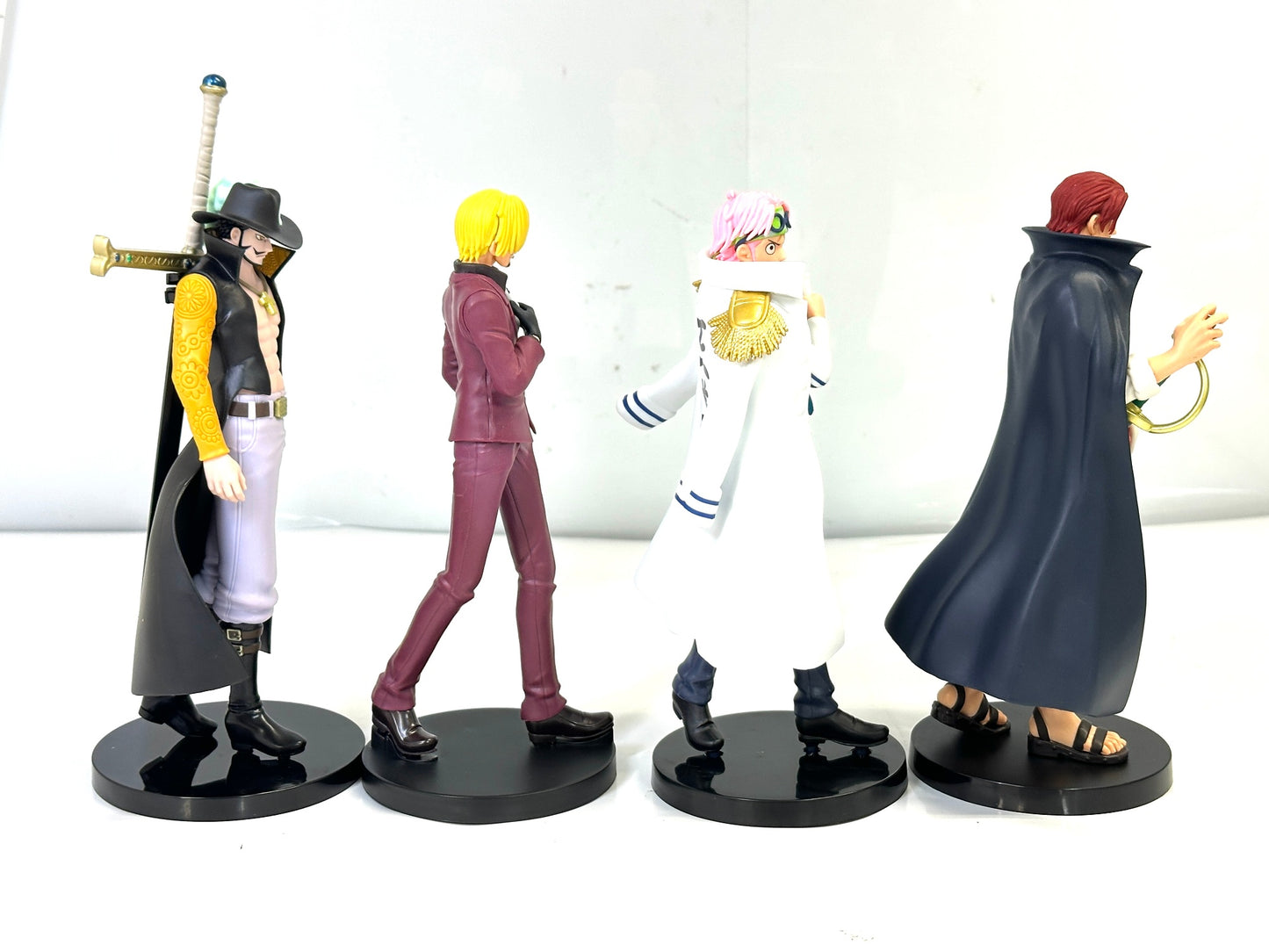 バンプレスト ONE PIECE ワンピース THE出航 フィギュア 4個セット ミホーク サンジ コビー シャンクス 5/14