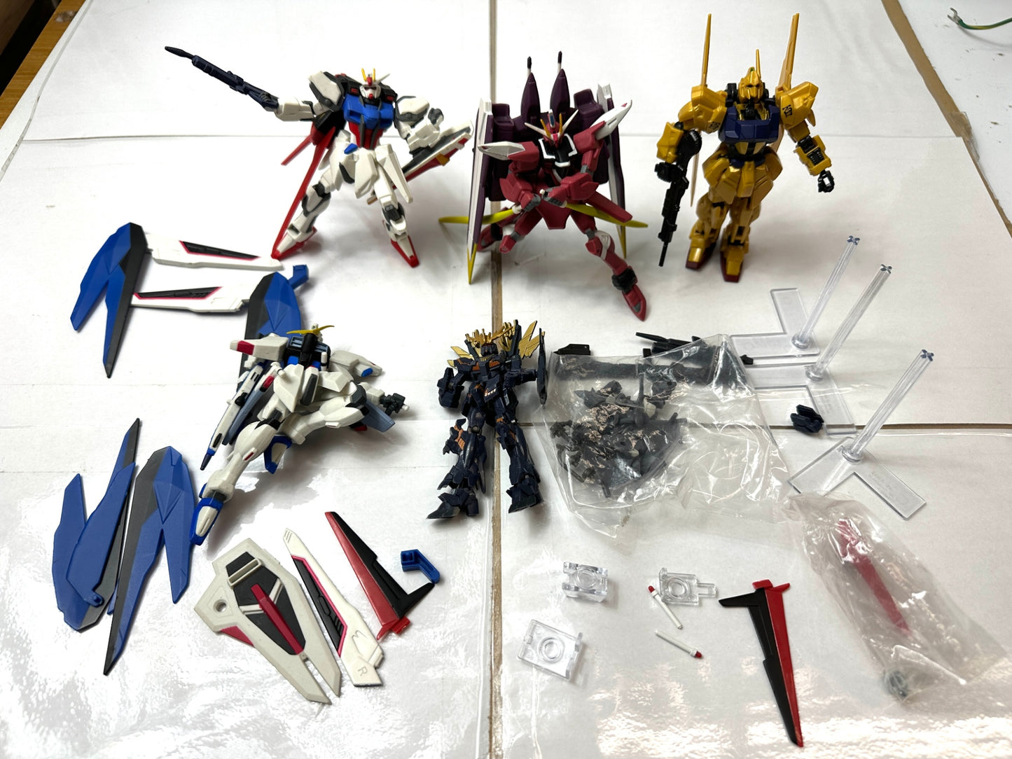 ジャンク 機動戦士ガンダム プラモデル まとめセット HG 1/144 エールストライクガンダム ZGMF-X09A ジャスティスガンダム 他 ガンプラ バンダイ 12/30