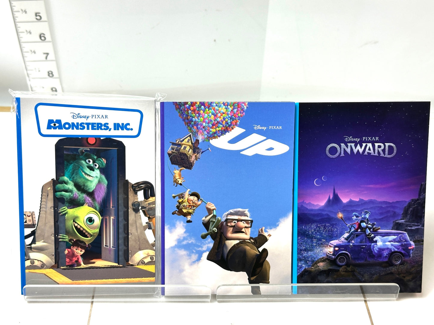 Happyくじ PIXAR ピクサー ポストカードブック 3種セット モンスターズ・インク(未開封) カールじいさんの空飛ぶ家 2分の1の魔法 ONWARD 12/15