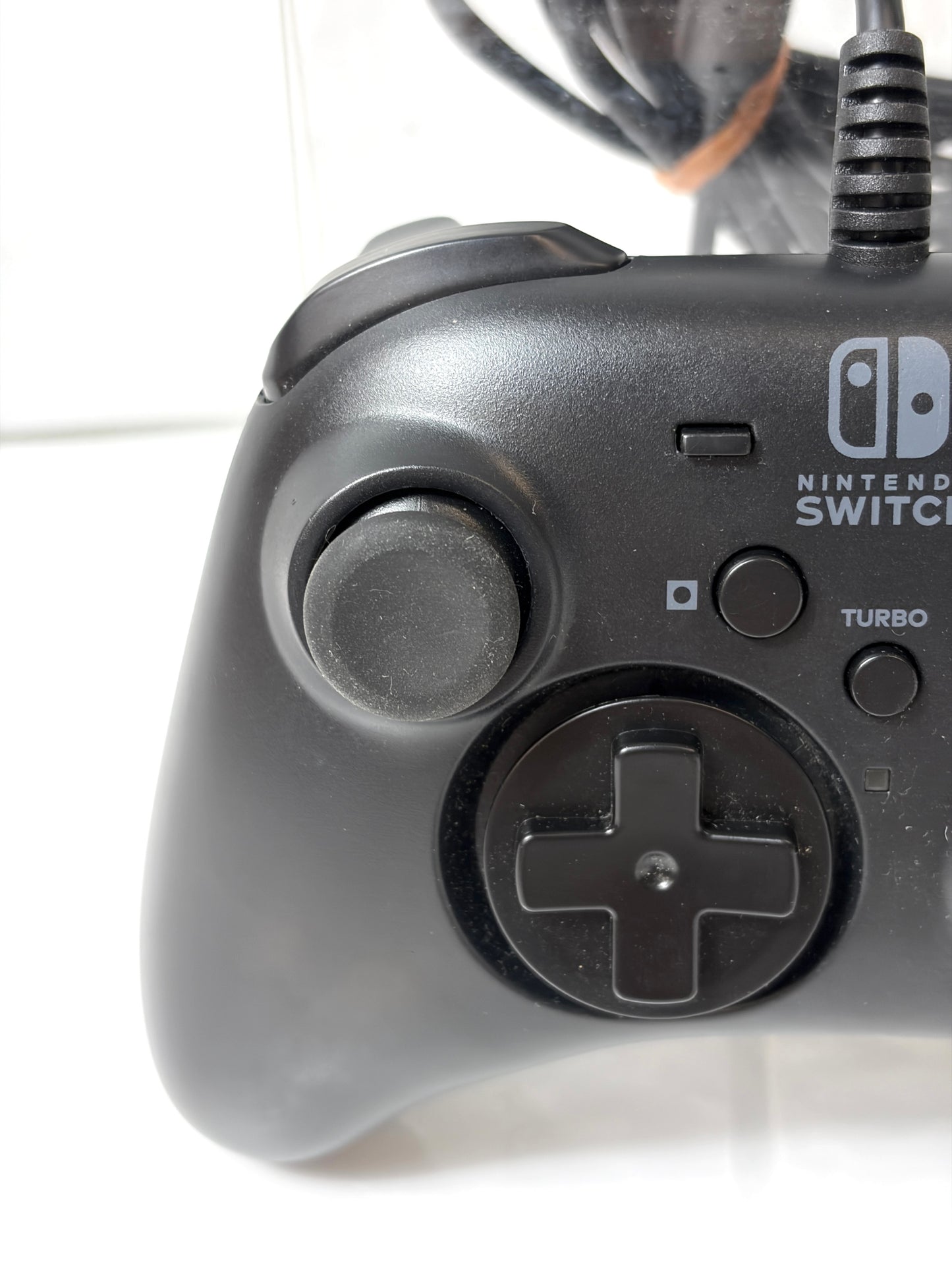 【中古】HORI ワイヤレスホリパッド Switch ブラック 黒 有線コントローラー プロコン互換