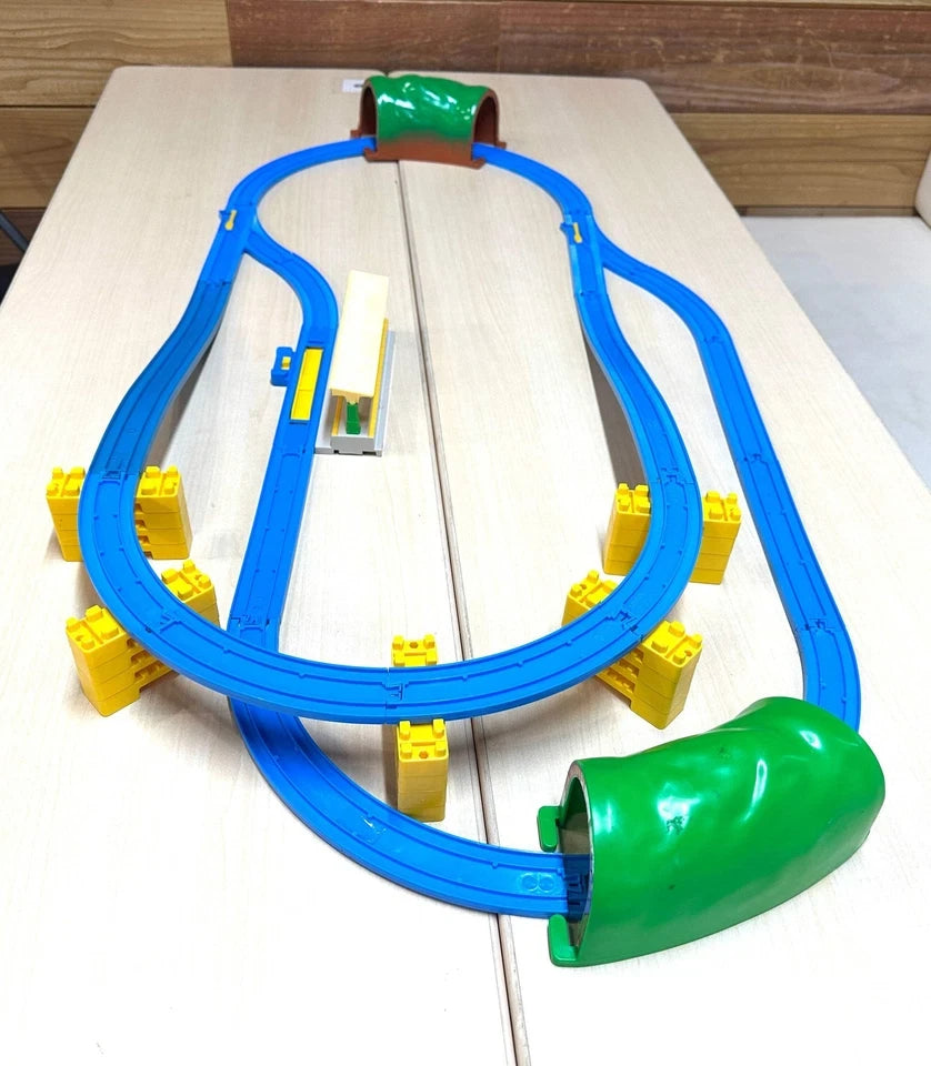 すぐ遊べる！現状品 タカラトミー プラレール トンネル＆オーバーパス 駅付き レールセット レイアウト立体 TAKARA TOMY 4/6