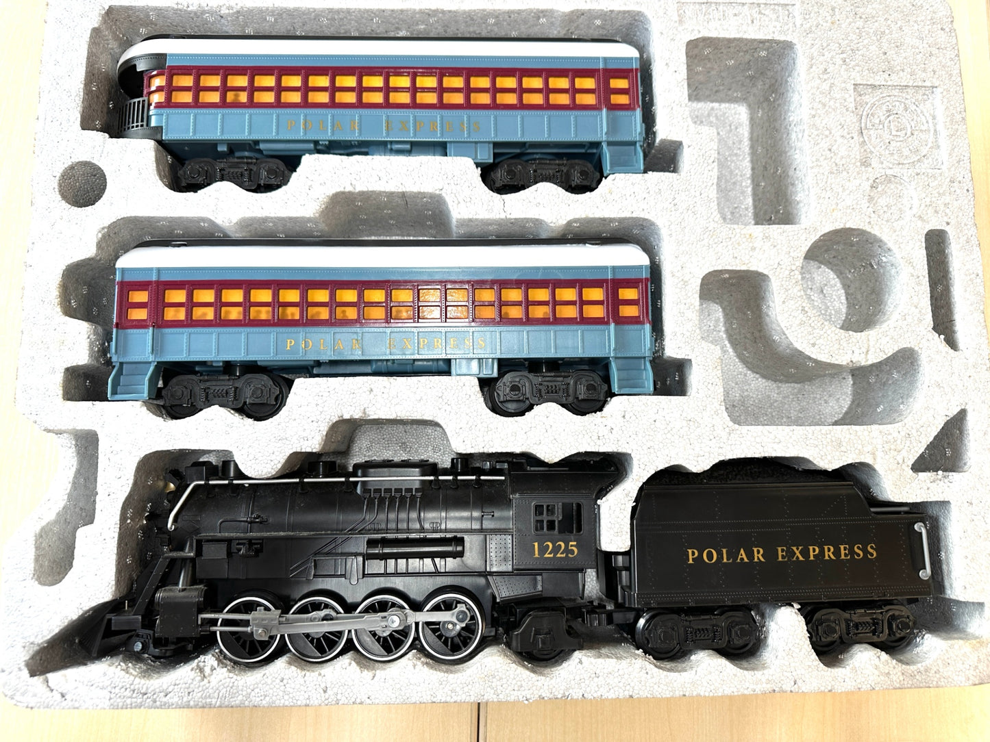 ジャンク 動作未確認 パーツ欠品あり ライオネル ポーラー・エクスプレス すぐに遊べる列車セット 10/31