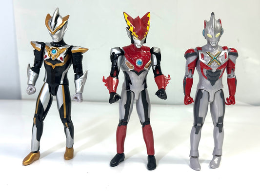 現状品 ウルトラアクションフィギュア 3体セット ウルトラマンR/B ウルトラマンロッソ フレイム ウルトラマンエックス 9/22