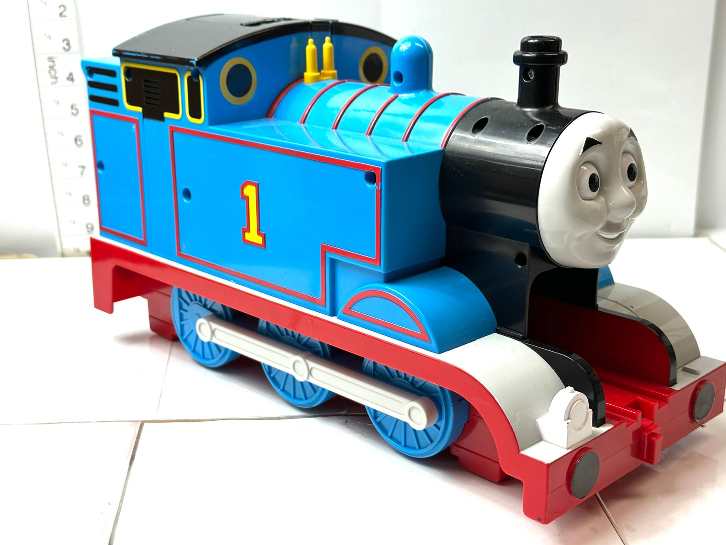現状品 プラレール あそべるエンジンビッグトーマス 簡易動作確認済み 音が出ます 12/26
