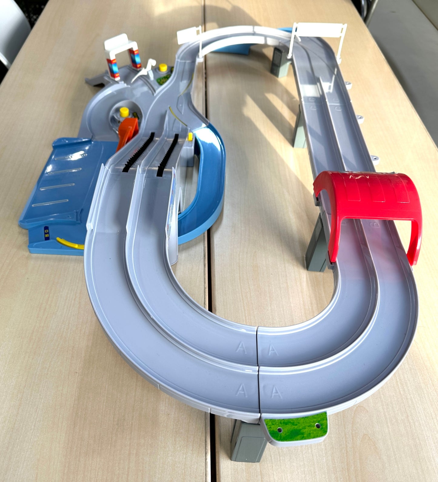 現状品トミカ 高速道路 にぎやかドライブ TOMY 9/30