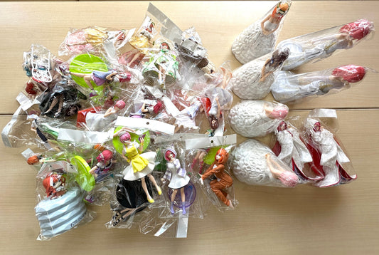 五等分の花嫁 フィギュア 35体 まとめセット 中野一花 二乃 三玖 四葉 五月 ウエディングドレス 白無垢 エプロン プチっとのりマスルームライト 4/3