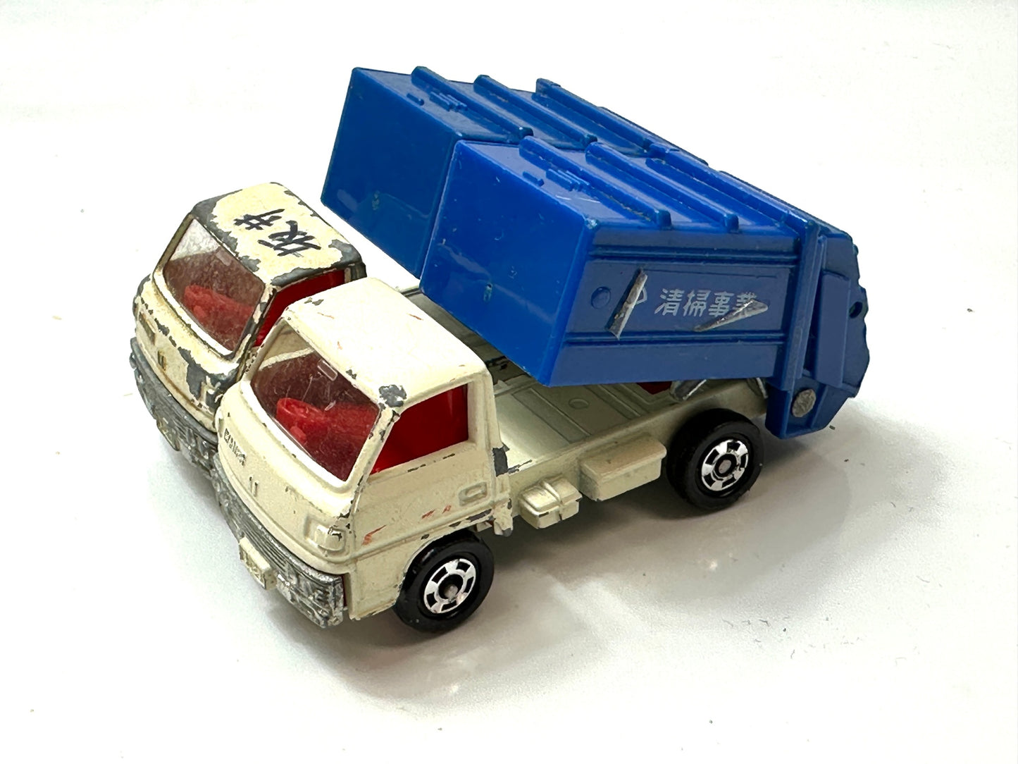 現状品トミカ ミニカー まとめセット 作業車 バス パトカー 他 三菱キャンター清掃車 日産 ディーゼルミキサー車 三菱ふそう トラッククレーン 三菱トーイングトラクター 1/12