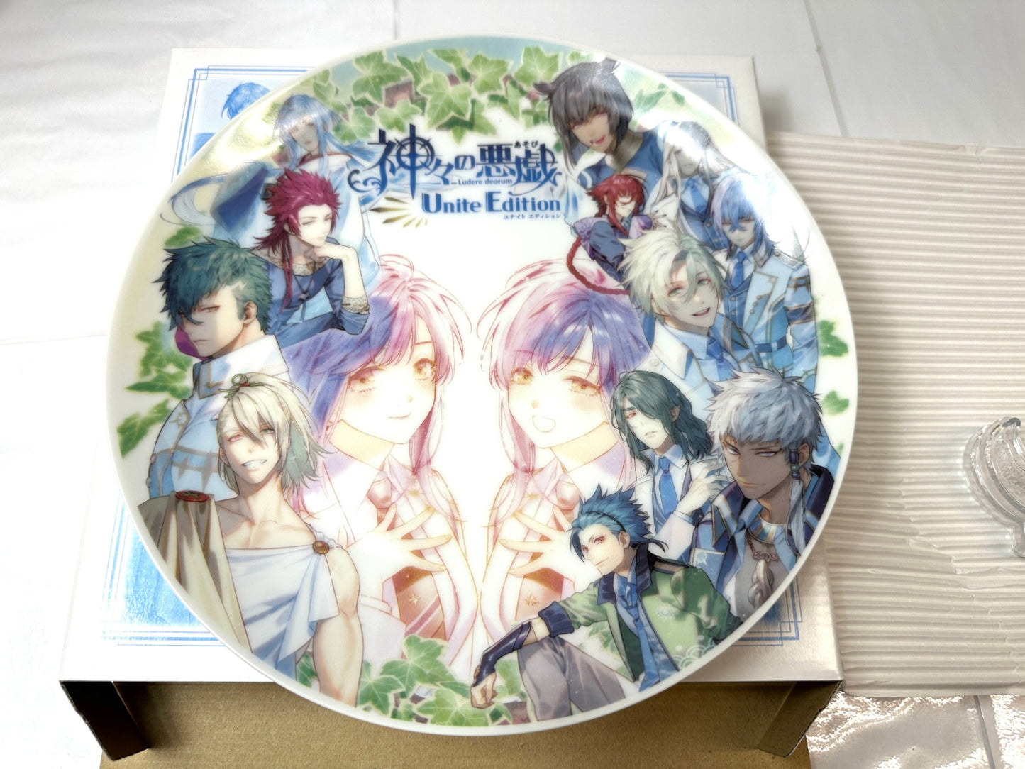 開封済み・未使用品 ブロッコリー 第28期 株主優待品 殺し屋とストロベリー Plus/神々の悪戯 Unite Edition プレート 皿 食器 2個セット 10/8