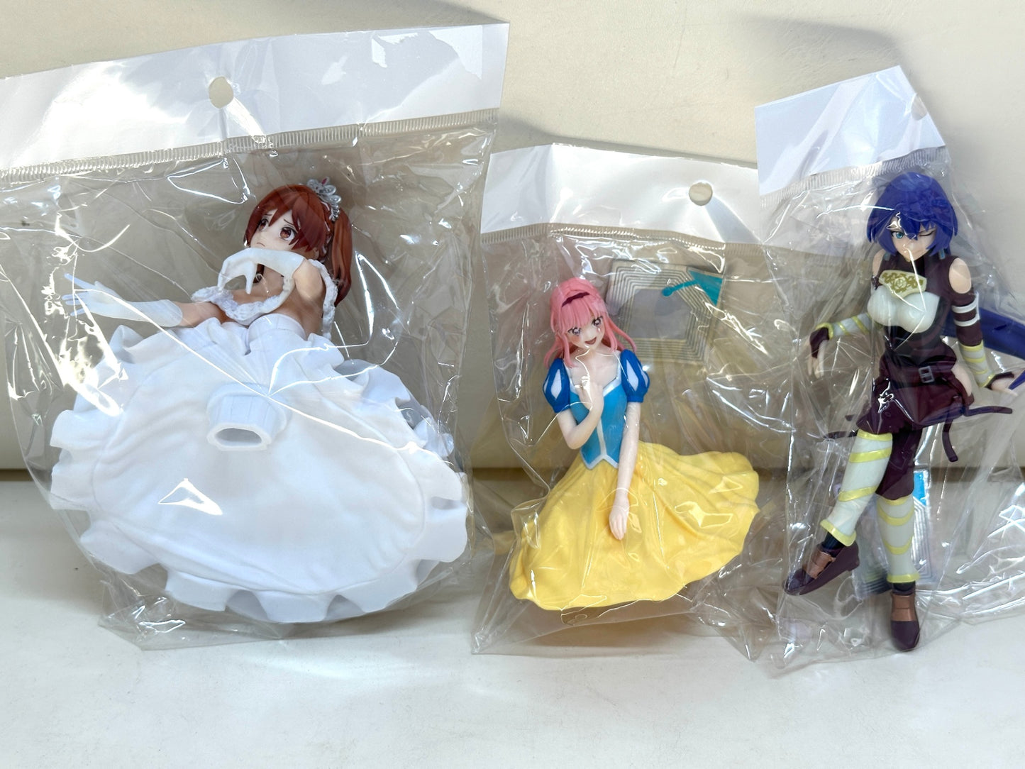 現状品 女子 女の子 美女 アニメキャラ フィギュア 50個セット アニキャラ 桜島麻衣 ナージャ ブラック・マジシャン・ガール 朝凪依 甘神夕奈 茅森月歌 他 4/3