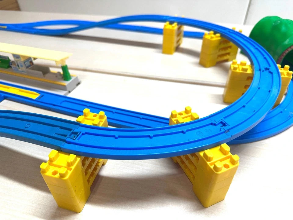 すぐ遊べる！現状品 タカラトミー プラレール トンネル＆オーバーパス 駅付き レールセット レイアウト立体 TAKARA TOMY 4/6