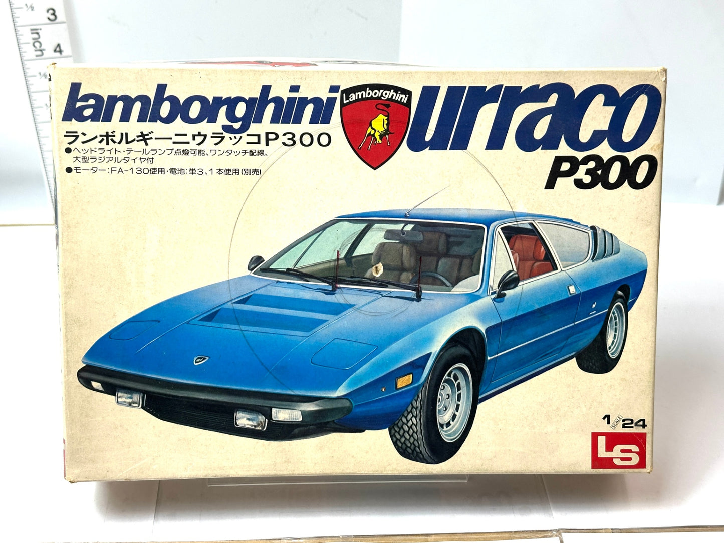 未組立品 LS 1/24ランボルギーニ・ウラッコP300 プラモデル 絶版 入手困難 12/2