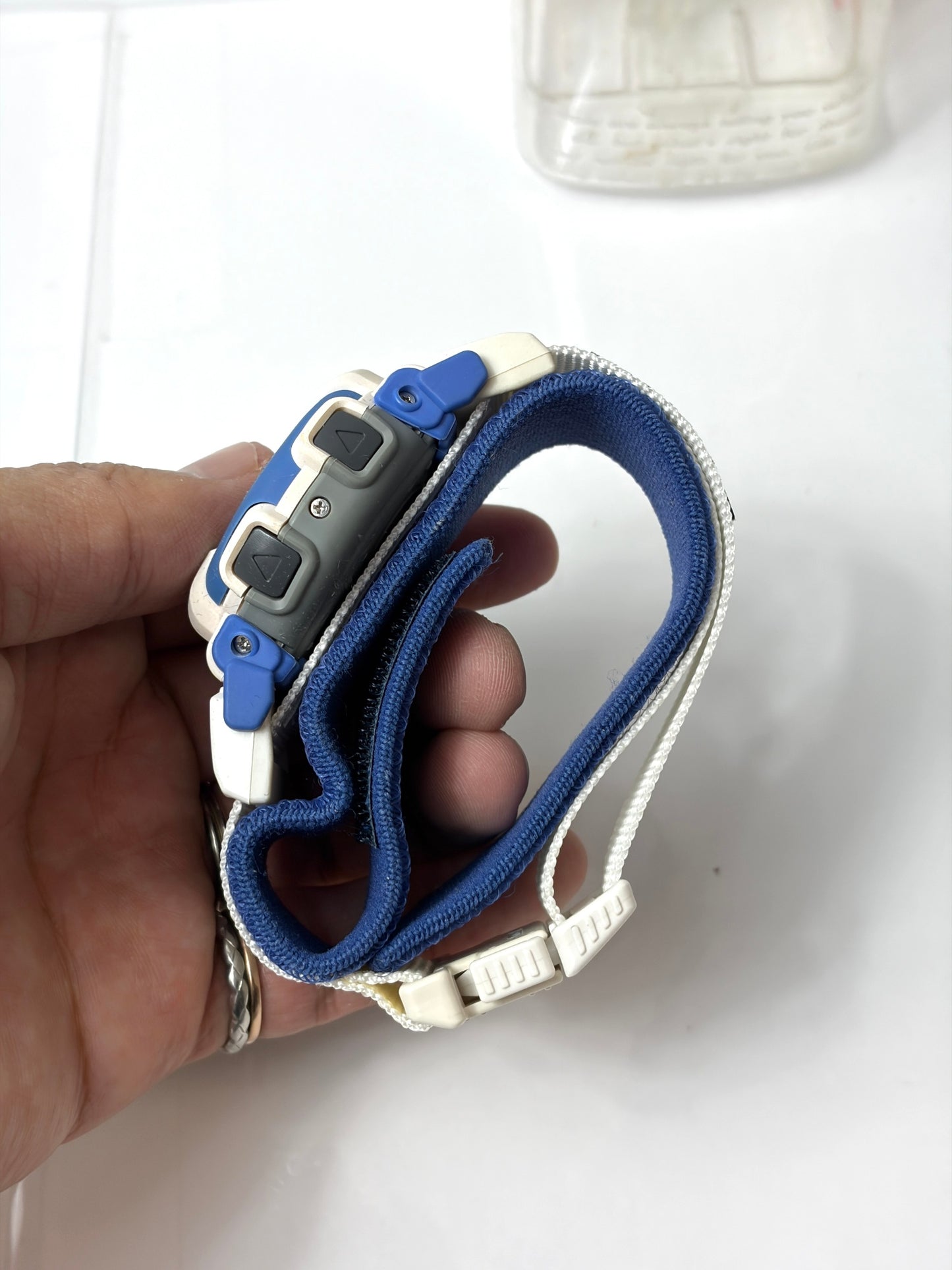 CASIO G-SHOCK I.S.F. コラボ ホワイト/ブルー デジタル腕時計 クリアケース付