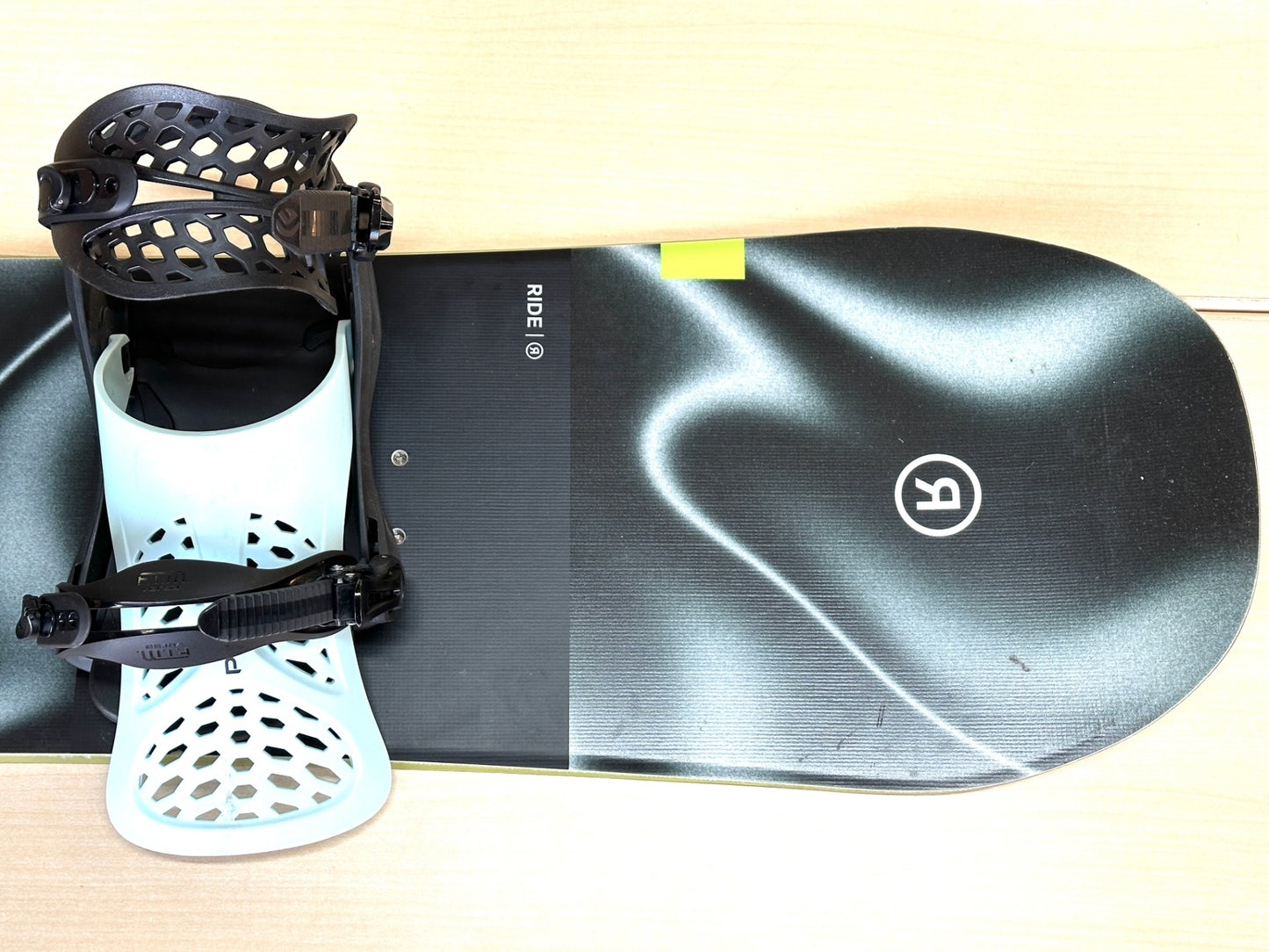 現状品 スノーボード RIDE AGENDA 149cm 21-22モデル ビンディング FLUX PR MLザイズ 2/20