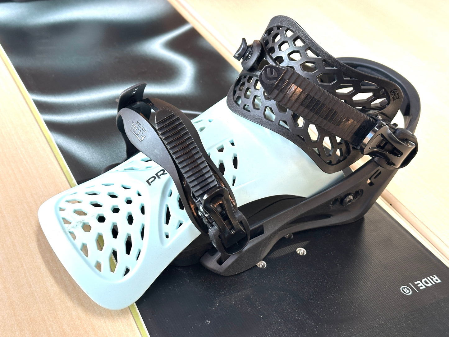 現状品 スノーボード RIDE AGENDA 149cm 21-22モデル ビンディング FLUX PR MLザイズ 2/20