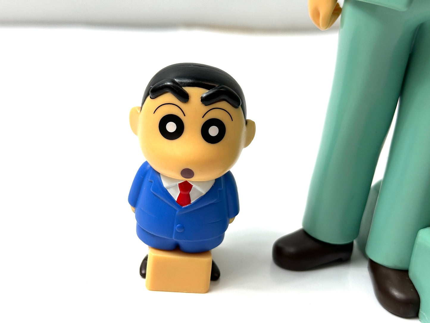 現状品 クレヨンしんちゃん コスプレしんちゃんフィギュアvol.6 カエル＆野原家フィギュア～家族写真～ vol.1 2/11