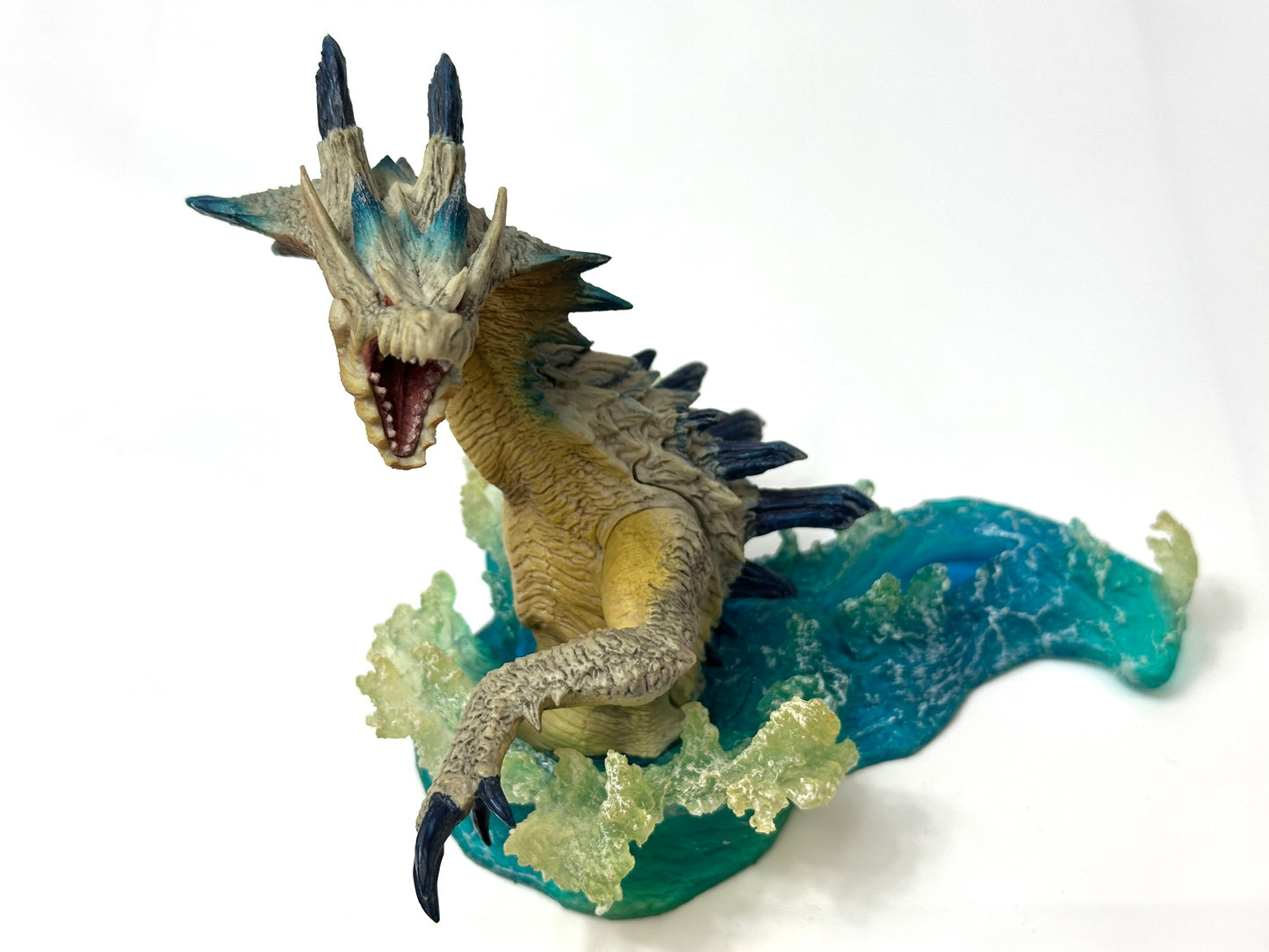 ジャンク 尻尾欠品 バンプレスト DXF スタチューモデル モンスターハンター ラギアクルス亜種 フィギュア 1/9