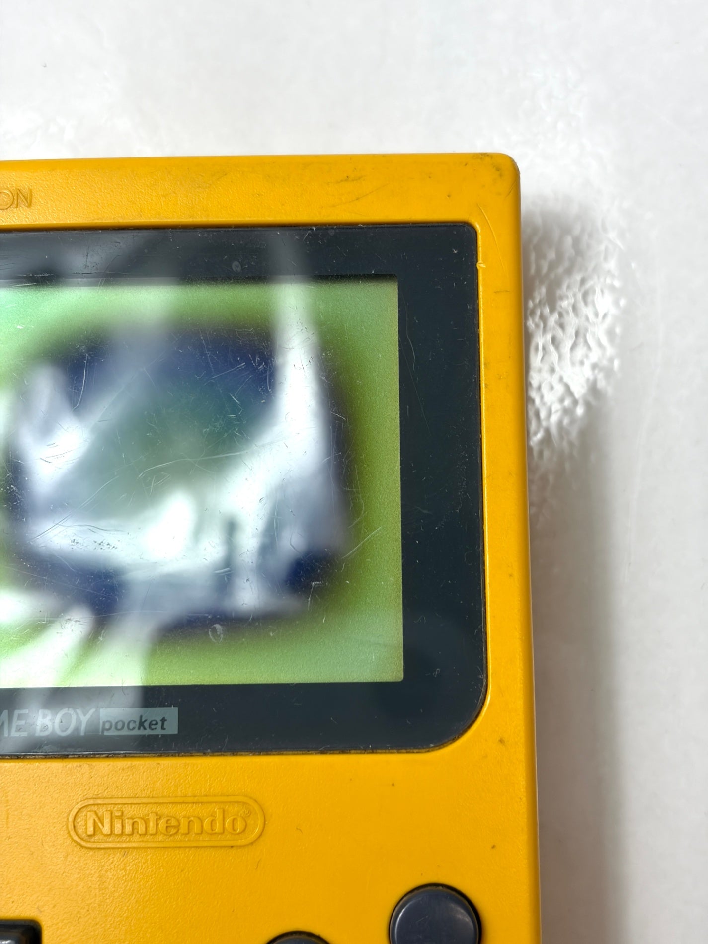 ジャンク　任天堂 ゲームボーイポケット イエロー 本体 MGB-001 Nintendo Game Boy Pocket Yellow