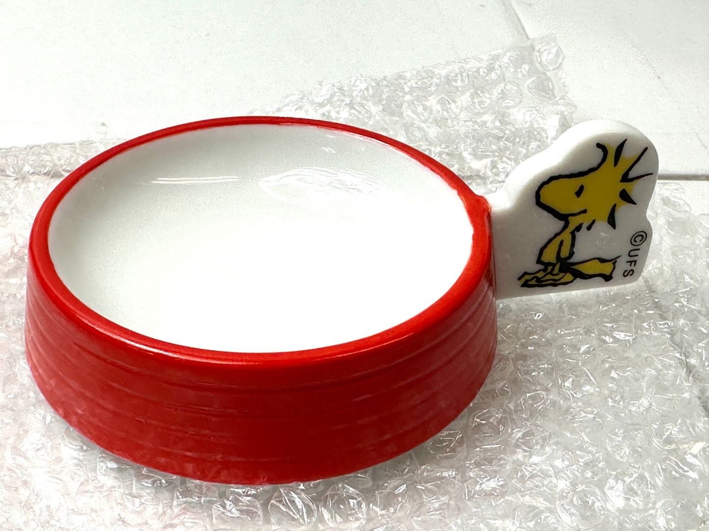 開封済み未使用品 サンリオ スヌーピー キッチンツールタテ ピーナッツ 陶器製 12/23