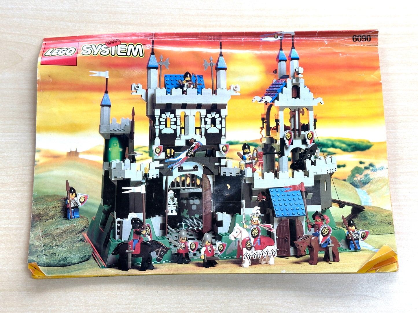 ジャンク 未検品 レゴシステム LEGO SYSTEM 6090 ロイヤルキング城 1995年 ミニフィグ 8/27