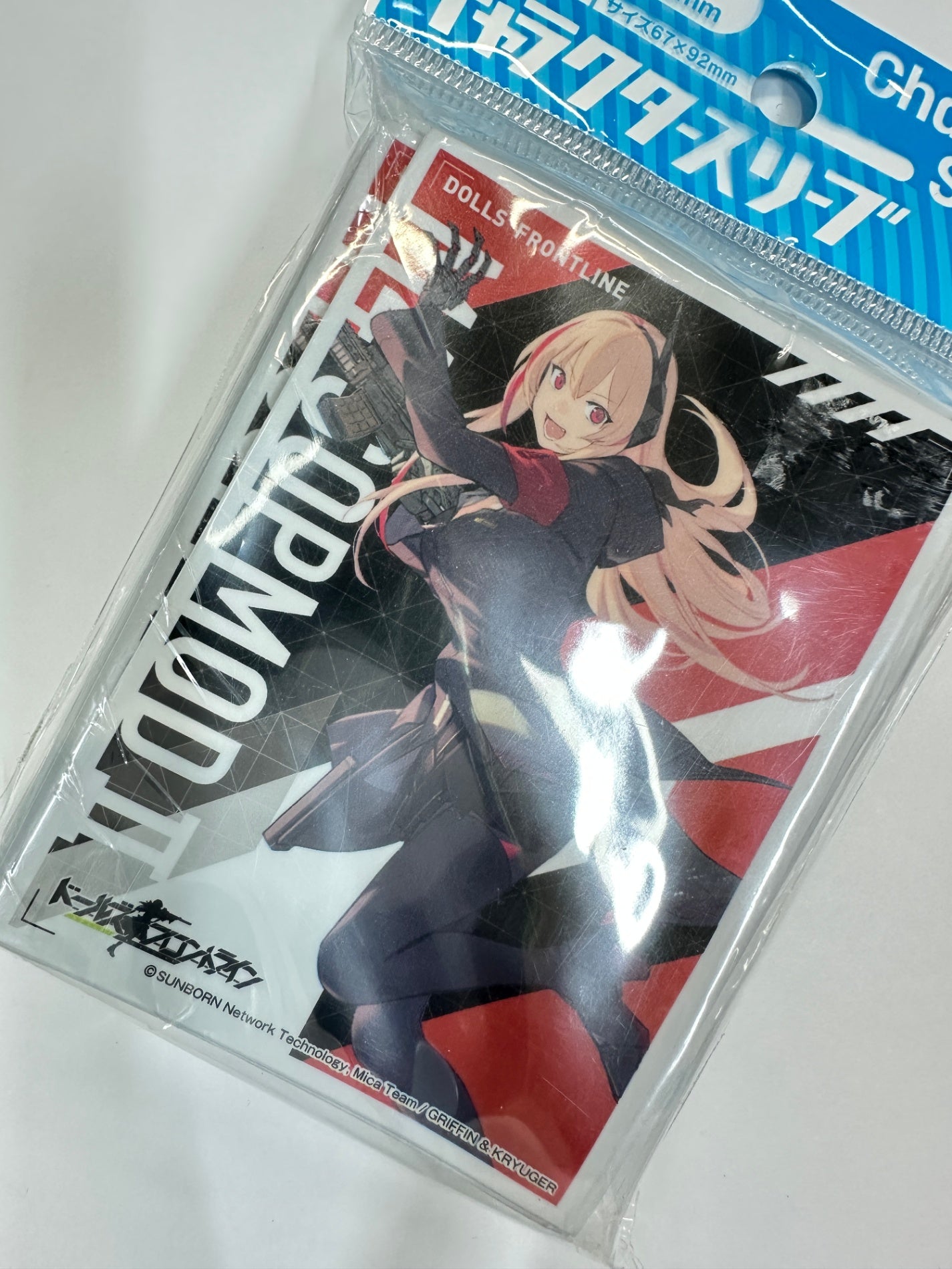 ドールズフロントライン スリーブ M4 SOPMOD II 65枚入り EN-1057 エンスカイ