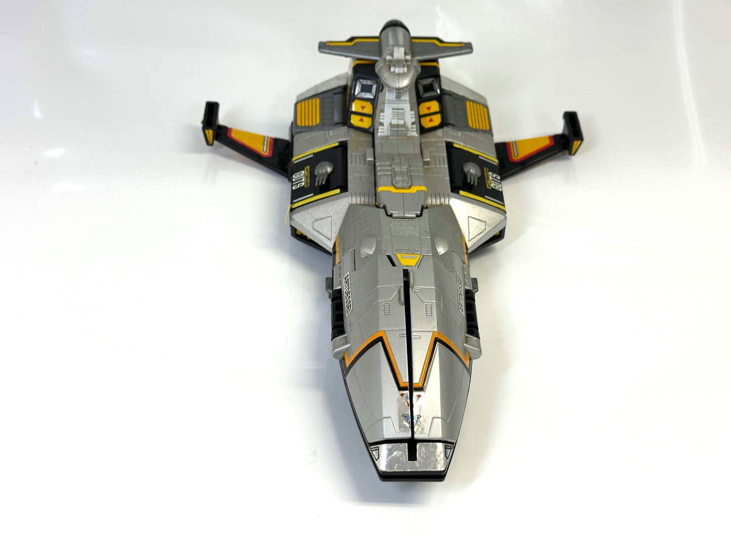 現状品 BANDAI  ウルトラマンティガ ポピニカ アートデッセイ号 GUTS 巨大母艦 8/28