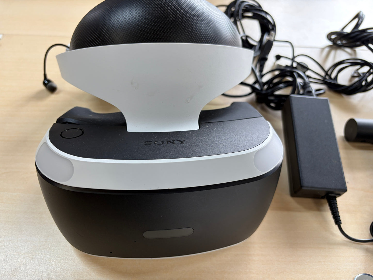 PlayStation VR PlayStation Camera同梱版 (CUHJ-16001) 【メーカー生産終了】
